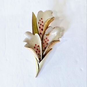 Vintage Corocraft 1940's Signed Gold Tone Enamel Lily Sprig Floral Brooch Pin